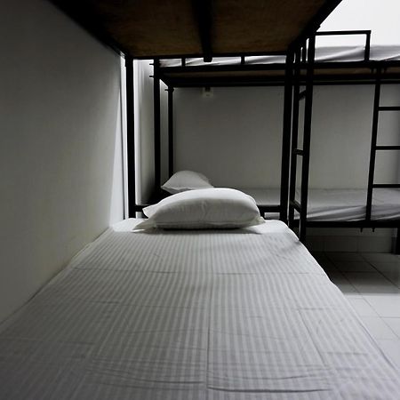 Pause Hostel Guwahati Exteriör bild